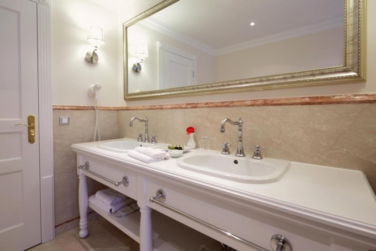 Luxury Rooms Villa Jadranka Макарска Экстерьер фото